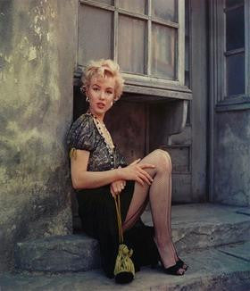 Milton Greene "Bus Stop I"